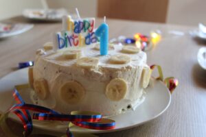 Read more about the article How to Celebrate Your Baby’s First Birthday Without the Stress