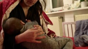 Read more about the article Breastfeeding and Mental Health: A Sane Mom’s Guide to Staying Well While Nursing