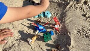Read more about the article How to Encourage Independent Play: A Mom’s Guide to a Sane, Peaceful Home