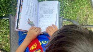 Read more about the article Why Reading With Your Kids Might Be One of the Best Things for Your Family—and Your Sanity
