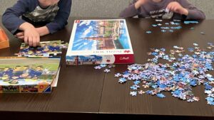 Read more about the article A Sane Mom’s Guide to Indoor Winter Activities for Kids
